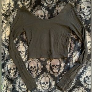3/$13 Long sleeve cropped top